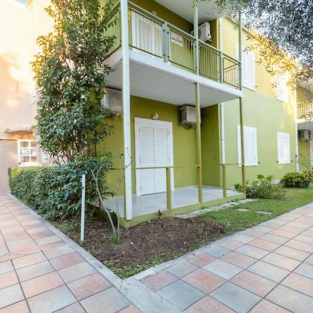 Mgi Apartments Ipsos Esterno foto