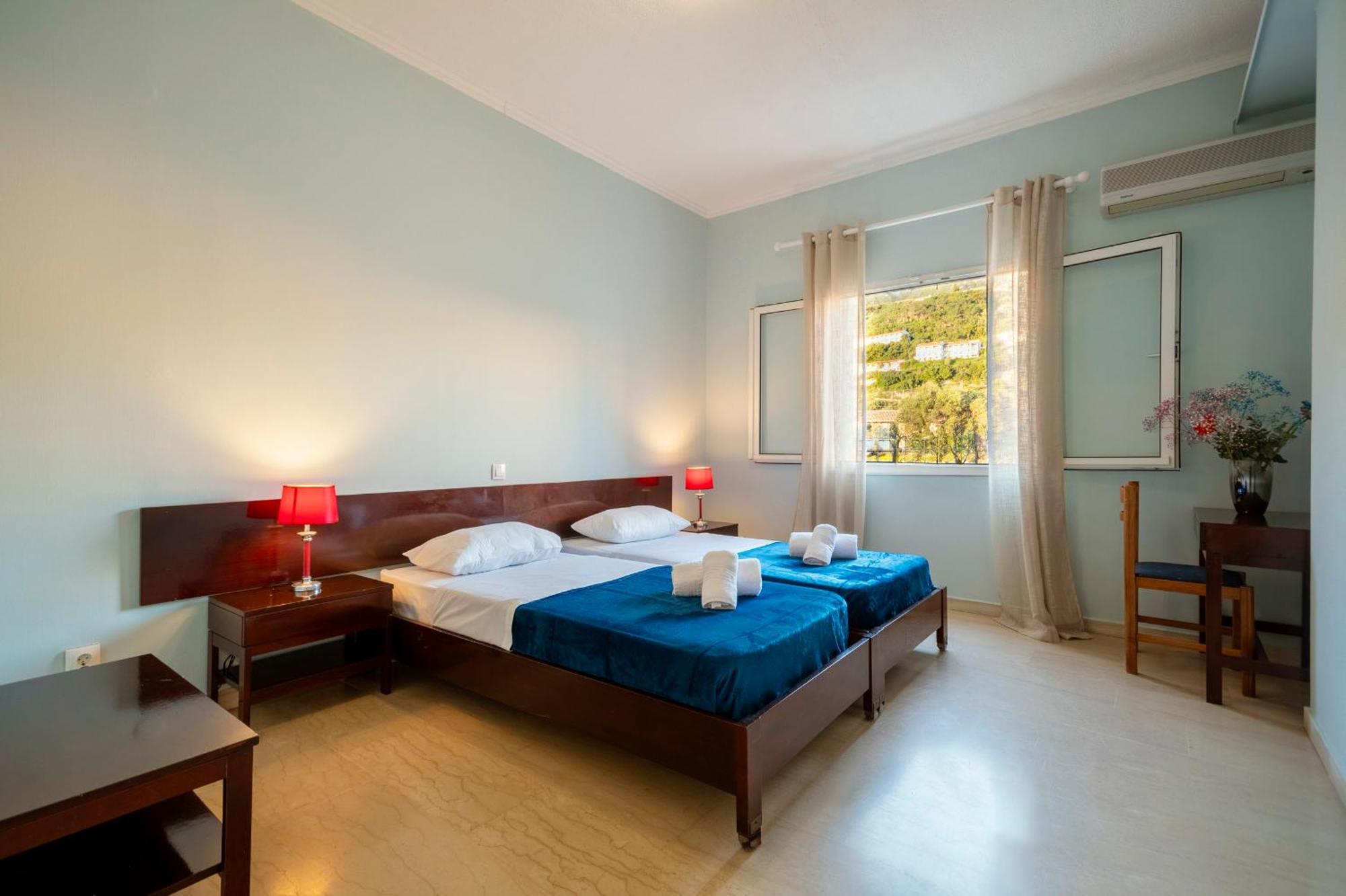 Mgi Apartments Ipsos Esterno foto