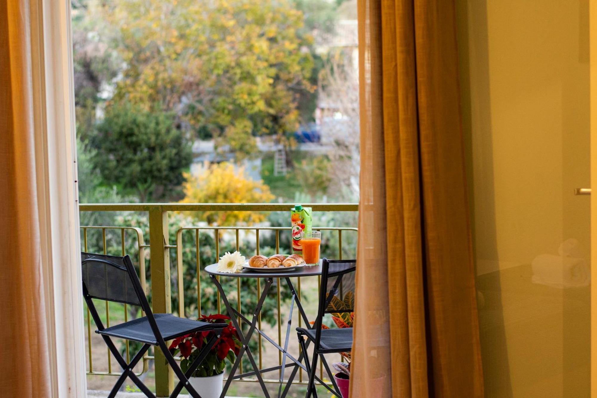 Mgi Apartments Ipsos Esterno foto