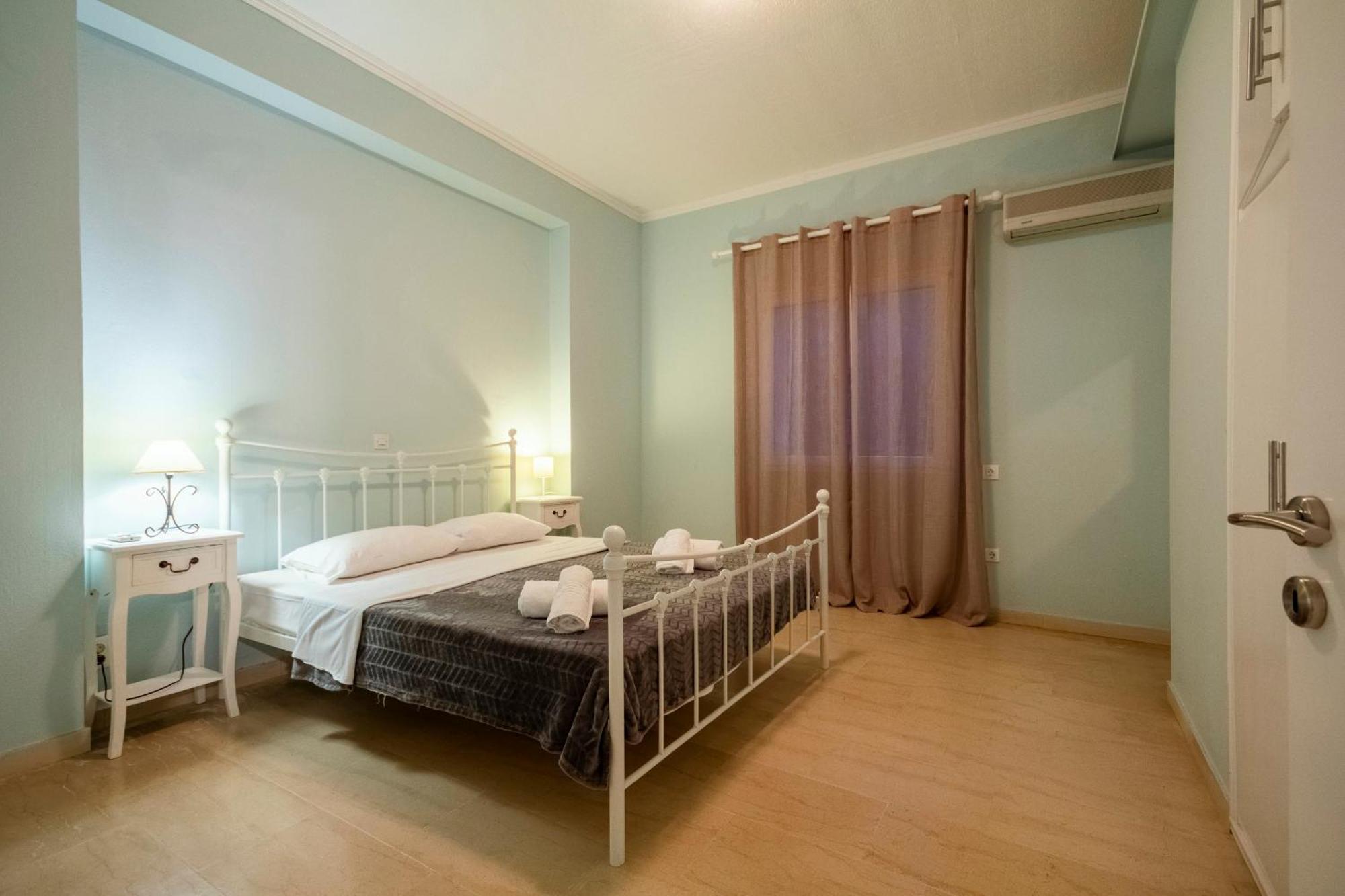 Mgi Apartments Ipsos Esterno foto