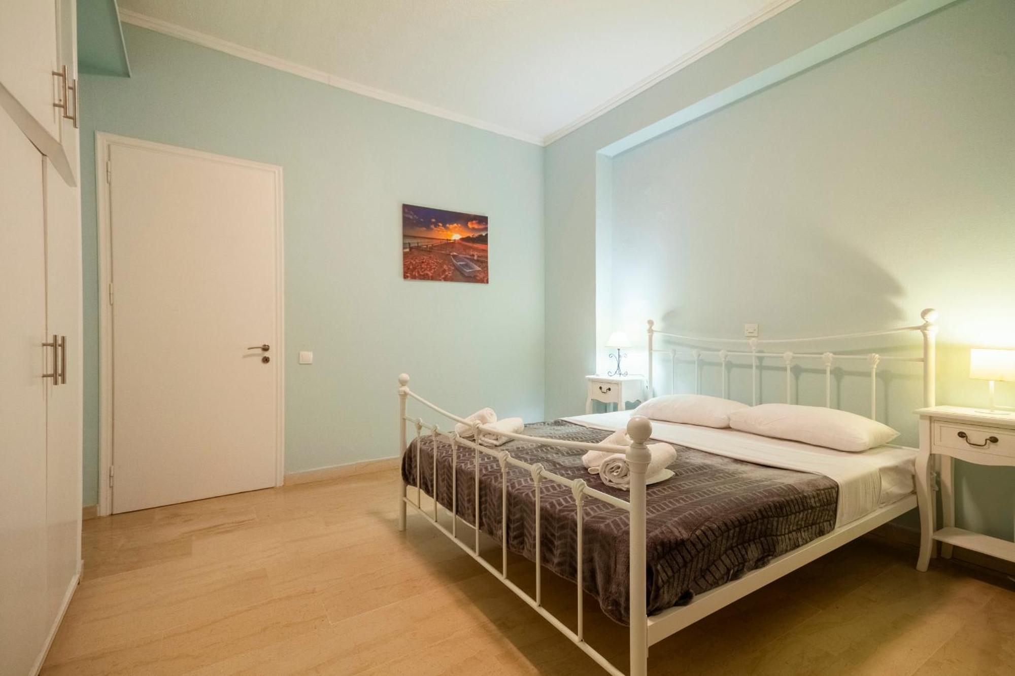 Mgi Apartments Ipsos Esterno foto